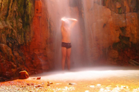 Der Farbenwasserfall in der Caldera de Taburiente, eines der bekannten Naturschauspiele auf La Palma