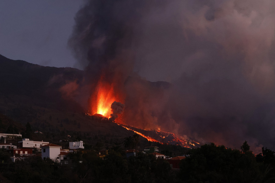 Vulkanausbruch am 19.9.2021 auf La Palma von Albert Dirscherl