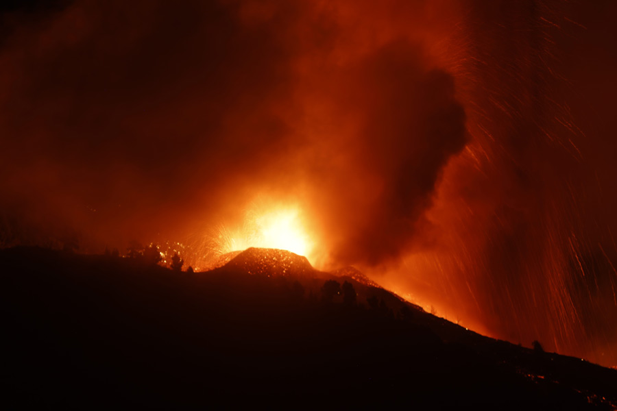 Vulkanausbruch am 19.9.2021 auf La Palma von Albert Dirscherl 
